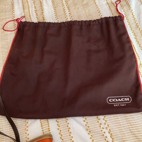 Small coach tote with dust bag - Picture 11 of 11